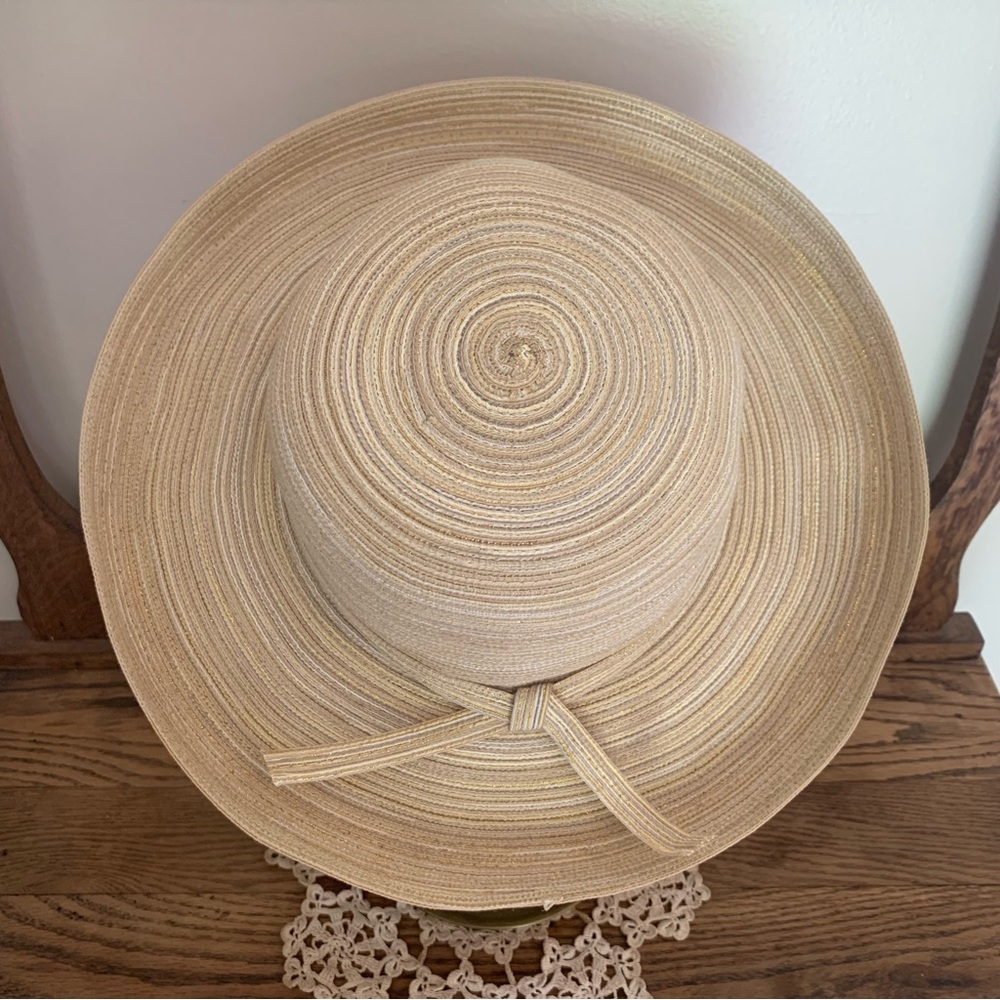 Capelli of New York Women’s NWT Straworld Wide-Brimmed Hat